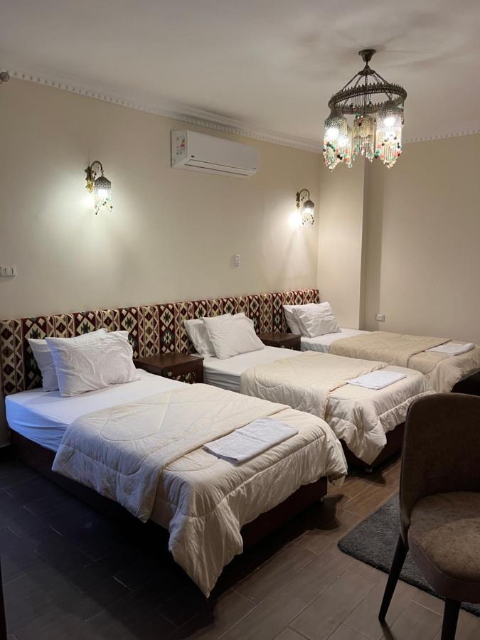 Bedouin Pyramids Guest House Kafret el-Gabal Extérieur photo